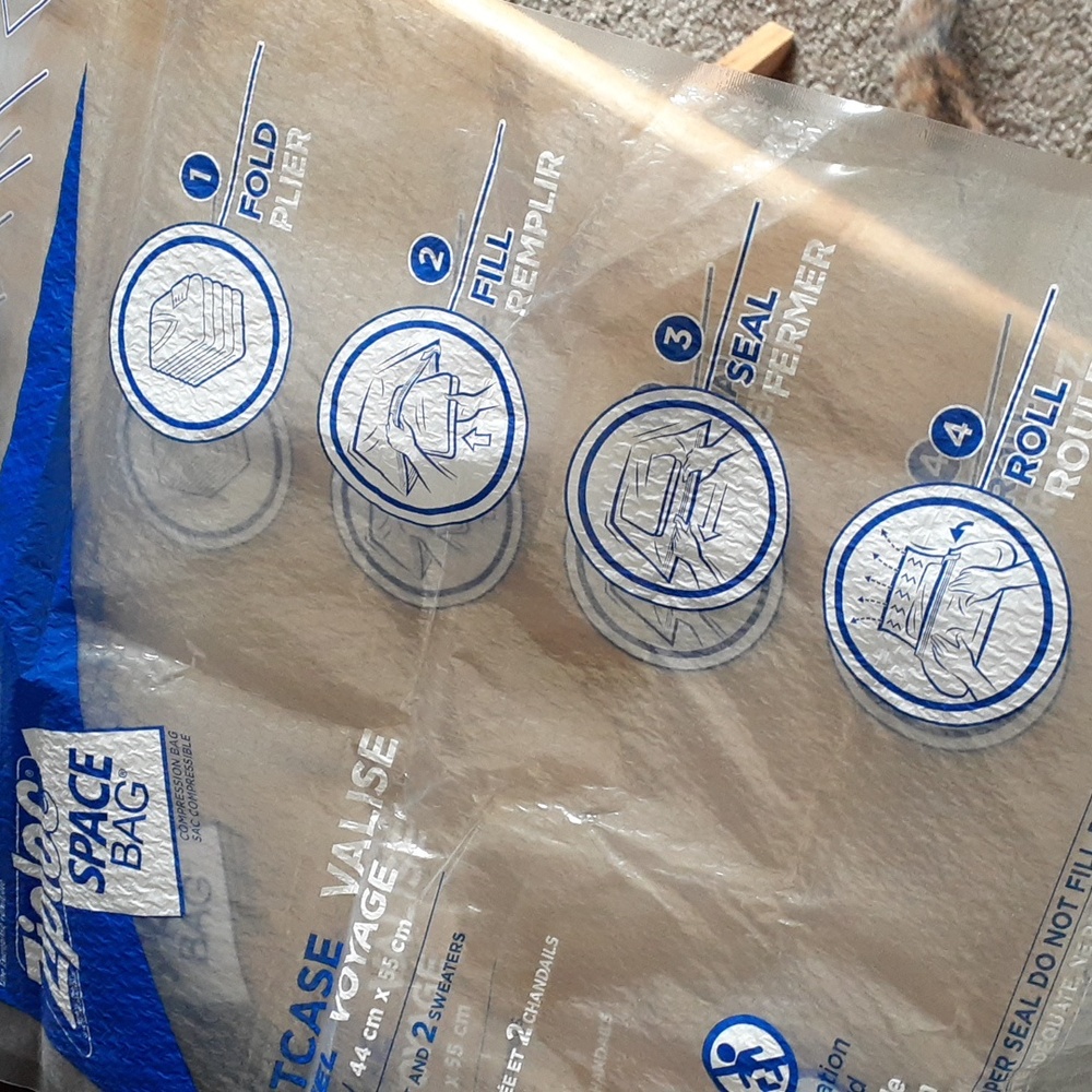 NWOT (2) Ziploc Space Bags Suitcase Size SS108 - Picture 6 of 6